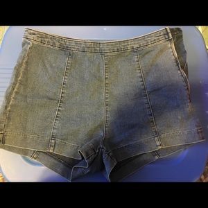 High waisted blue jean shorts. Side zip